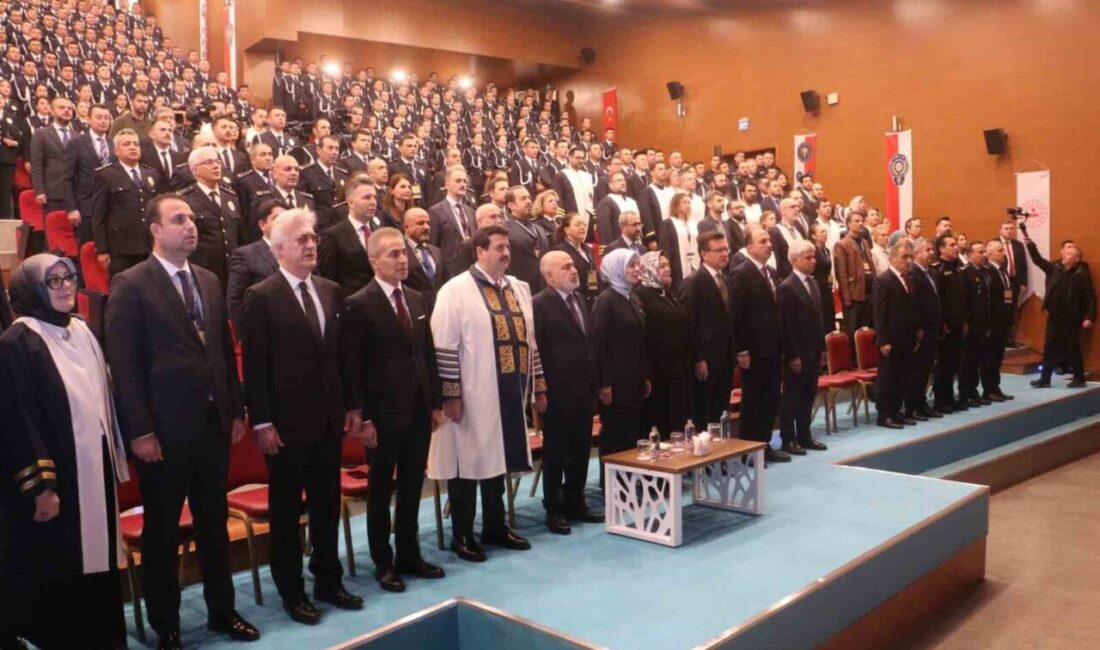 Türkiye’de Yasal Kalışı Olan Yabancıların Sayısı 3 Milyonu Aştı Göç İdaresi Başkanı Hüseyin Kök, Türkiye'deki yasal olarak kalan yabancı