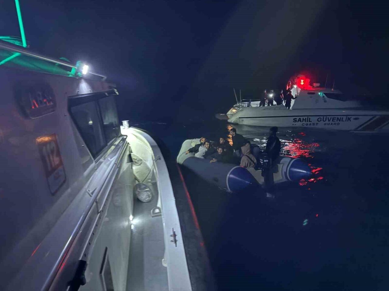 İstanbul Cumhuriyet Başsavcılığı, göçmen kaçakçılığına yönelik düzenlediği operasyonda, Süleymanpaşa Belediyesi