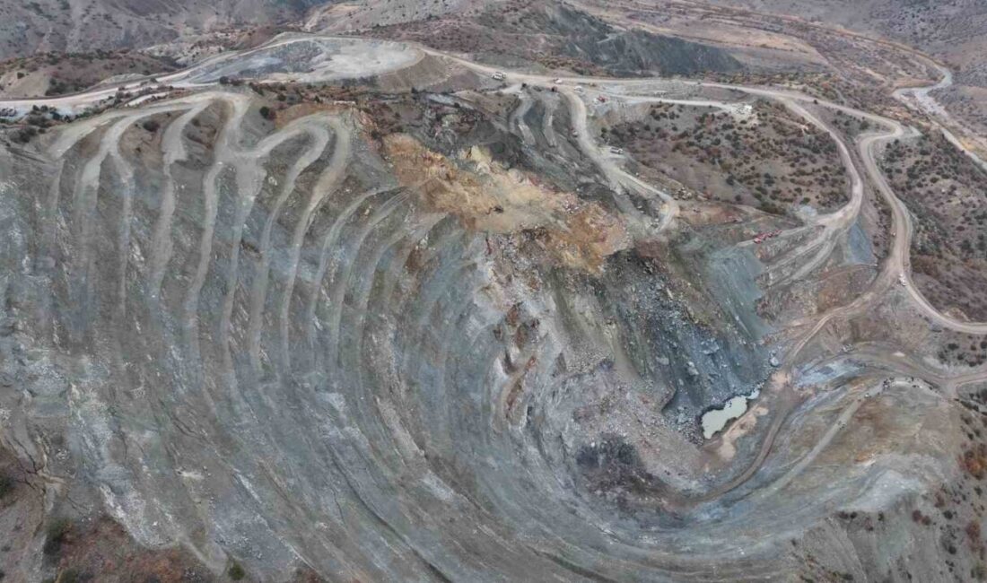 Sivas’ın Divriği ilçesindeki Fimar Madencilik'e ait madende meydana gelen göçükte