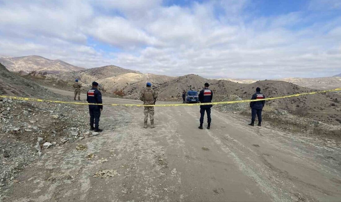 Divriği’deki Göçük Altında Kalan Maden Müdürü İçin Arama Çalışmaları Dokuzuncu Güne Ulaştı Sivas’ın Divriği ilçesindeki Fimar Madencilik demir madeninde meydana gelen göçükte