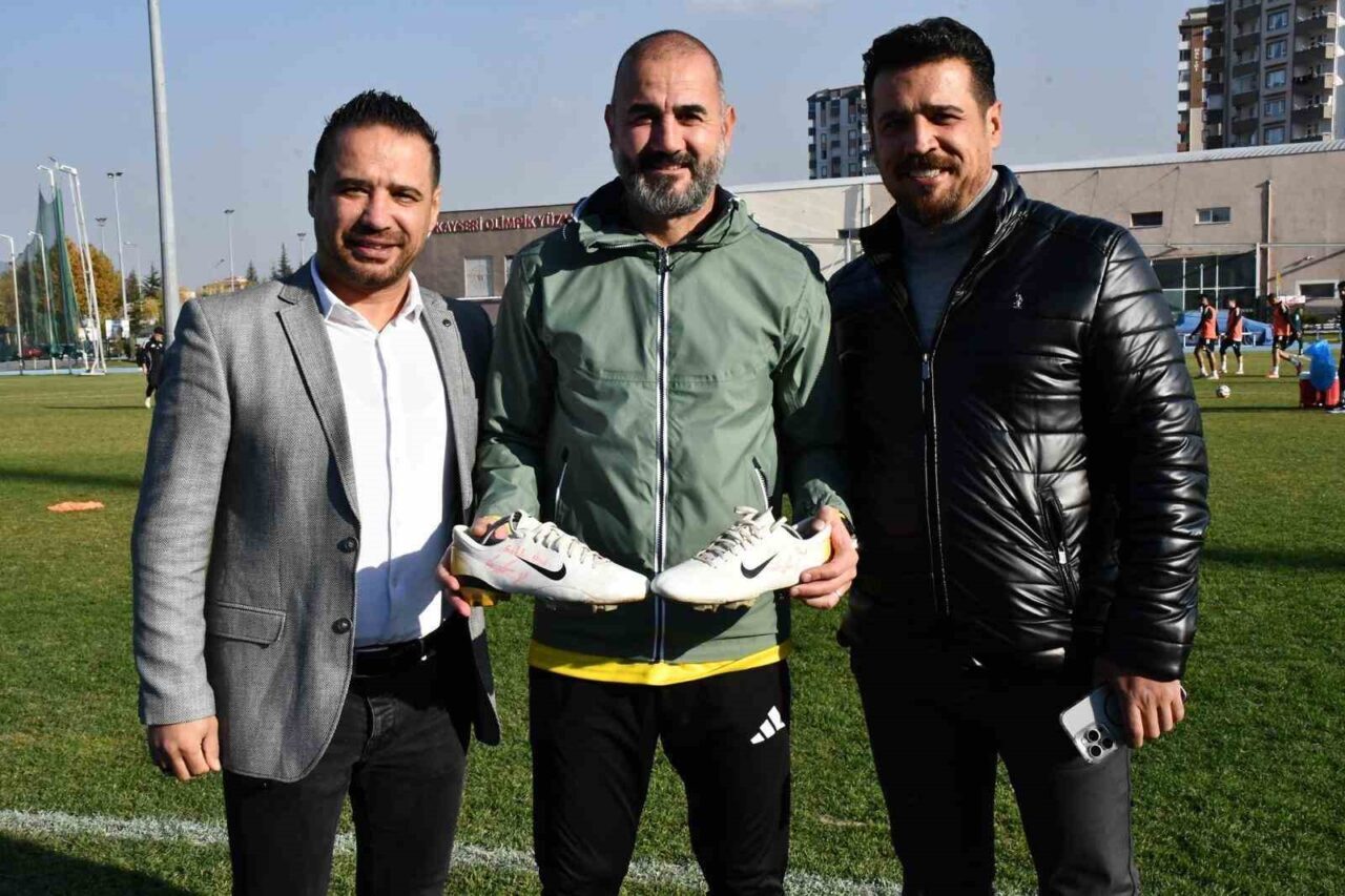 Erciyes 38 FK Teknik Direktörü Gökhan Ünal, Kayserispor'daki gol krallığı