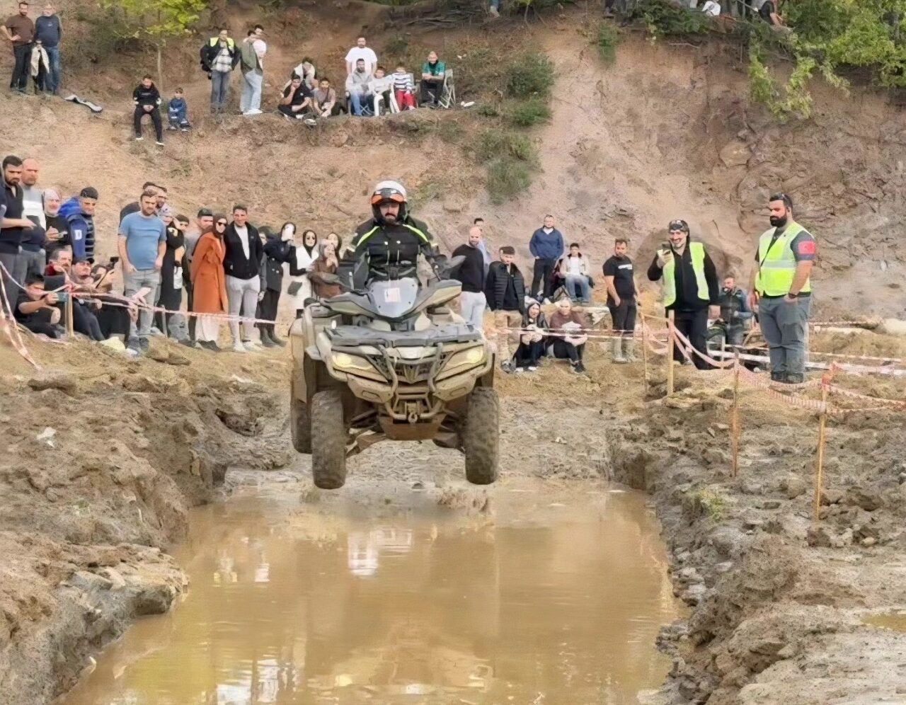 Gölcük Belediyesi’nin ev sahipliğinde düzenlenen Türkiye 2. Geleneksel ATV Yarışları,