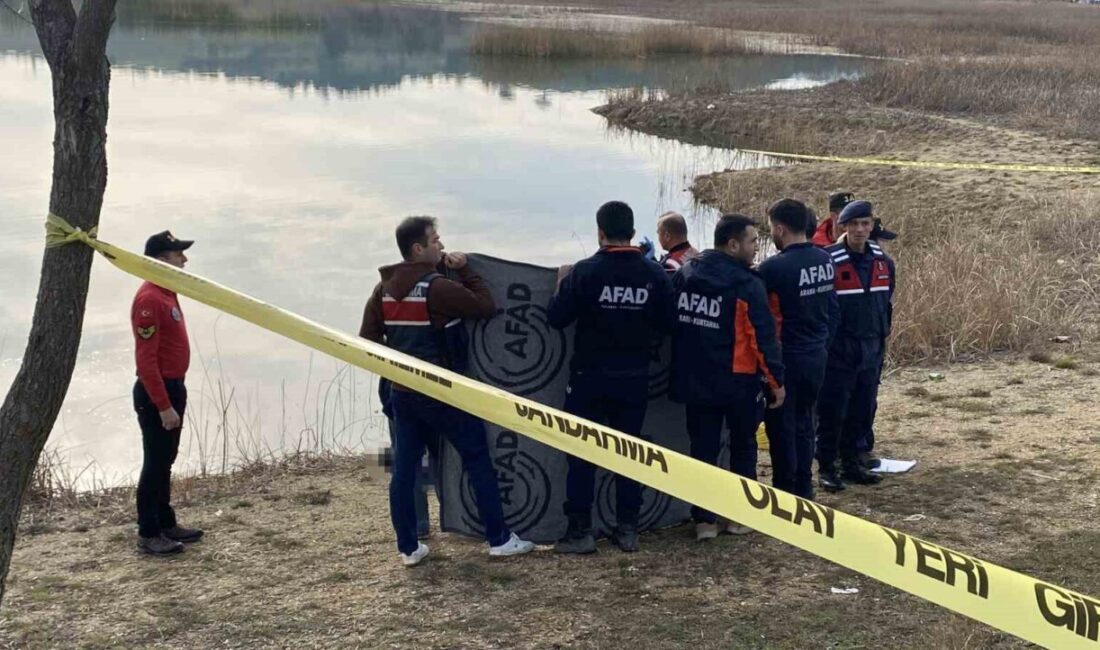Kastamonu'nun Daday ilçesinde F.B. (53), kıyafetleriyle girdiği Yumurtacı Göleti'nde kayboldu.