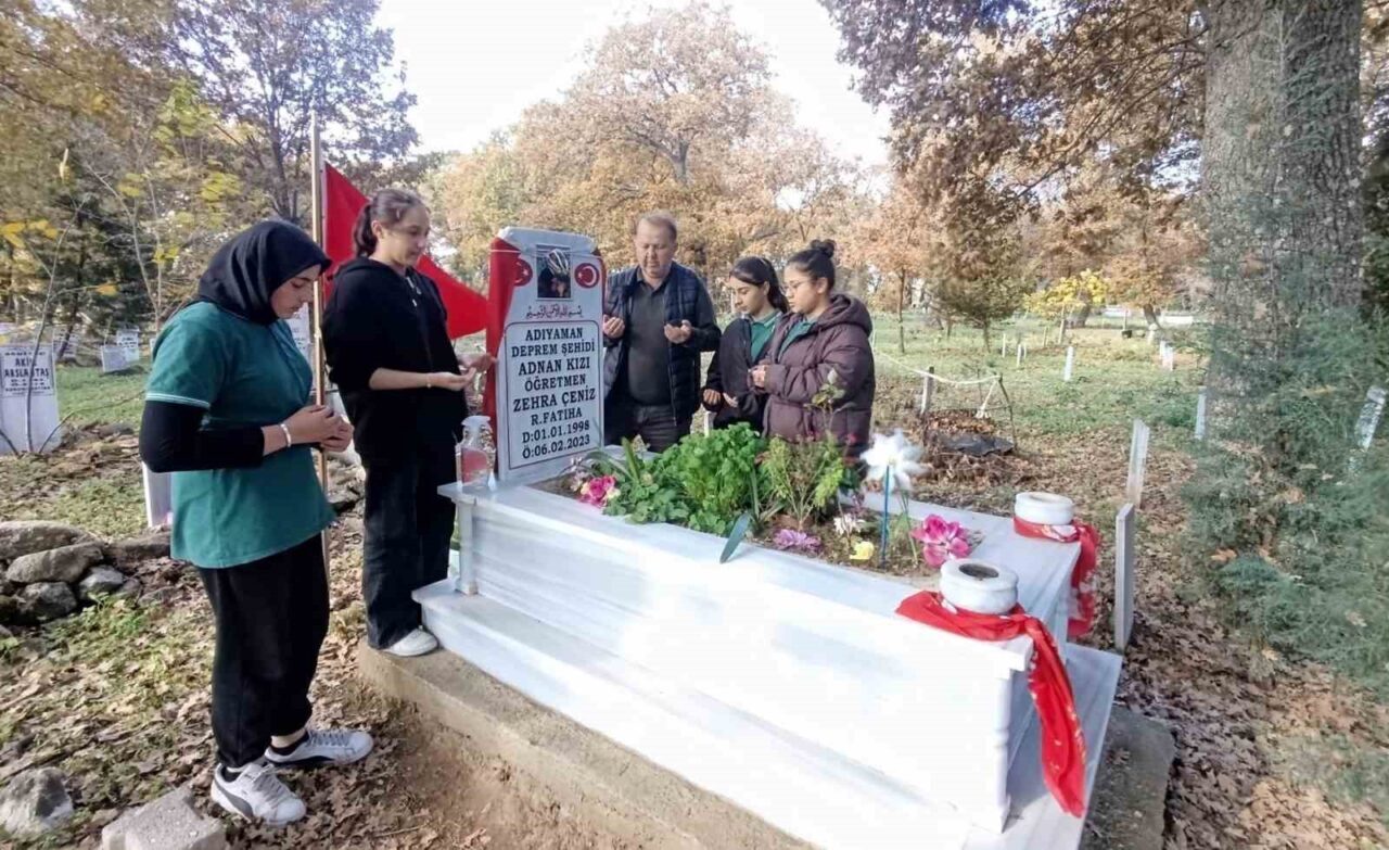 Güneşli Anadolu Lisesi öğrencileri, 24 Kasım Öğretmenler Günü'nde Van'da şehit