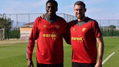 Göztepe’nin kalecisi Mateusz Lis ve savunma oyuncusu Heliton, bu sezon