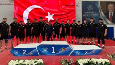 Erzincan İl Özel İdaresi Spor Kulübü, Türkiye Güreş Federasyonu'nun düzenlediği