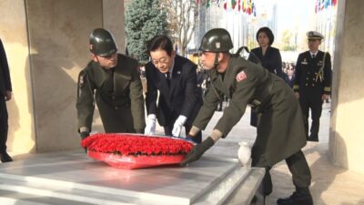 Güney Kore Cumhurbaşkanı Lee Jae Myung, Ankara'daki Kore'de Savaşan Türkler