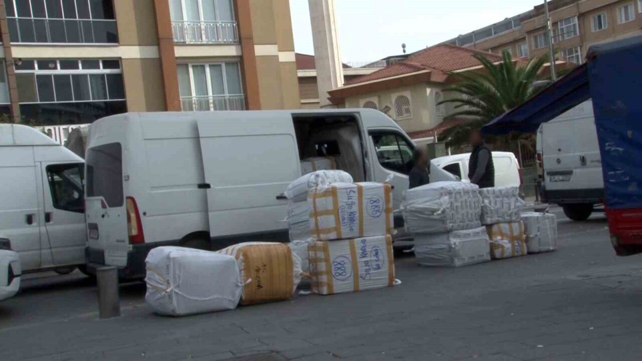 Güngören’de Kargo Çalışanlarına Silahlı Saldırı: İki Yaralı, Esnaf Kaçtı