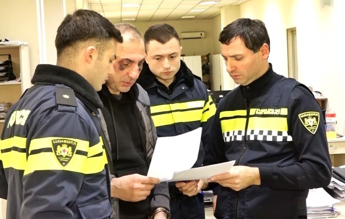 Gürcistan muhalefetinin "Güçlü Gürcistan" koalisyonu liderlerinden Aleksandre Elisaşvili, Tiflis'teki mahkeme