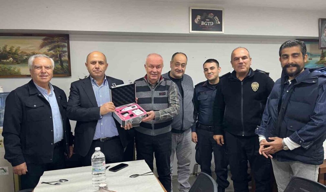 Buldan Göğüs Hastalıkları Hastanesi’ne Yeni Sarılık Tespit Cihazı Kazandırıldı Buldan’ı Güzelleştirme ve Turizm Derneği, Buldan Göğüs Hastalıkları Hastanesine sarılık