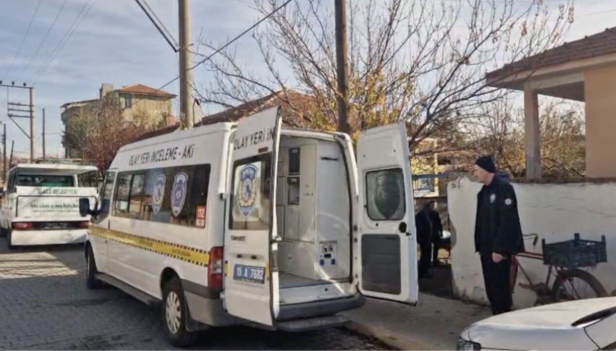 Çorum'un Alaca ilçesinde, 80 yaşındaki Hasan Dilmen'in evinde hareketsiz bulunduğu