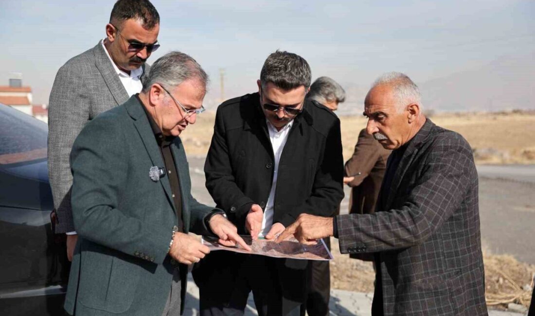 Hacılar Belediye Başkanı Bilal Özdoğan, Karpuzsekisi Mahallesi'nde kış aylarında ulaşım