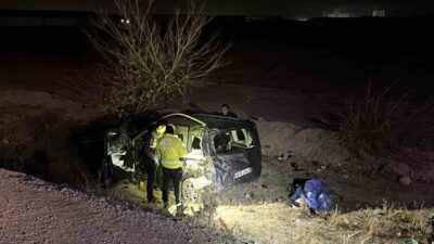 Konya'nın Karatay ilçesinde Ekrem Şabanoğlu'nun kullandığı hafif ticari araç şarampole
