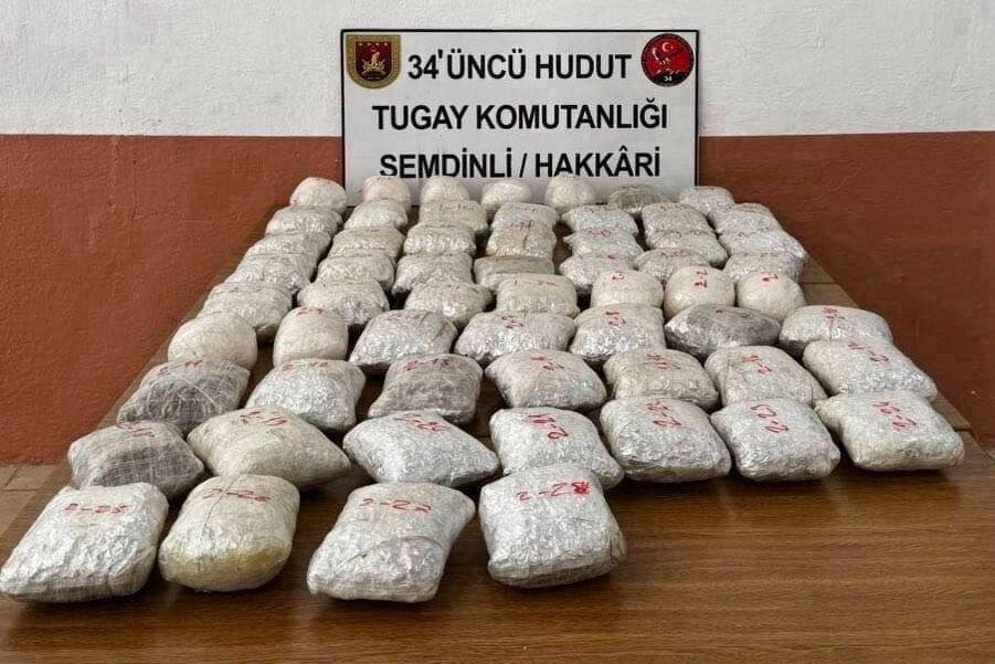 Şemdinli Sınırında Gerçekleştirilen Operasyonda 32 Kilo Uyuşturucu Madde Ele Geçirildi
