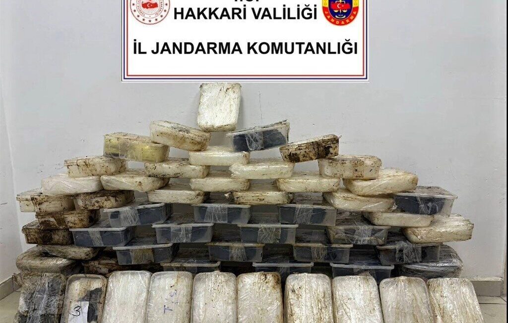 Hakkari İl Jandarma Komutanlığı, Şemdinli ilçesinde yaptığı operasyonda 81 kilo