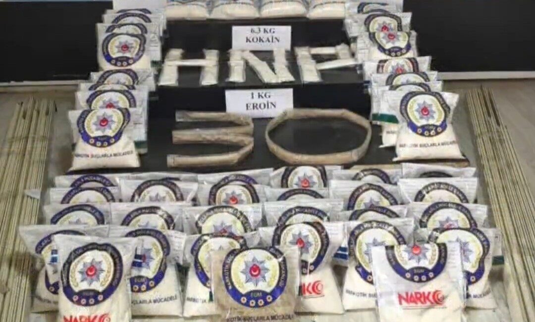 Hakkari'nin Yüksekova ilçesinde yapılan uyuşturucu operasyonunda 87 kilo 500 gram