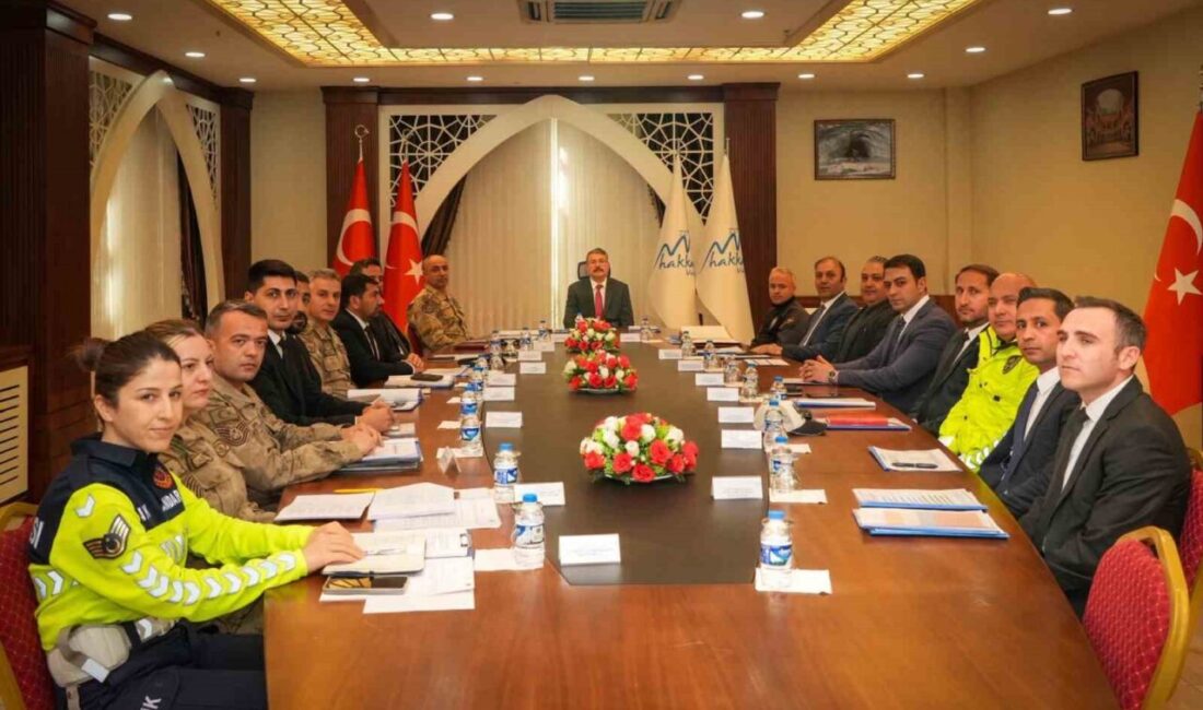 Hakkari Valisi Ali Çelik'in başkanlığında gerçekleşen asayiş toplantısında, Ekim ayında