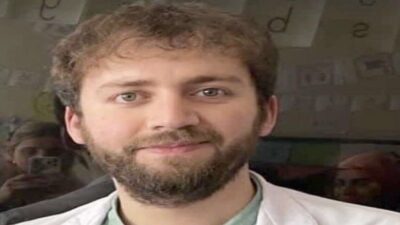 Hakkari'de İngilizce öğretmeni Saim Akan, ders sırasında geçirdiği kalp krizi