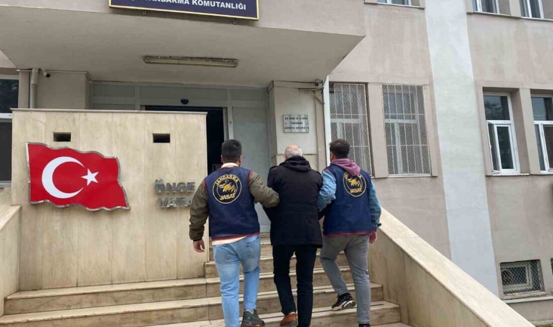 Şanlıurfa’da 18 Yıl 9 Ay Hapis Cezası Olan Şahıs, JASAT Operasyonu ile Ele Geçirildi Şanlıurfa'nın Siverek ilçesinde, 18 yıl 9 ay hapis cezası bulunan