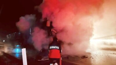 Kütahya'da F.K. yönetimindeki 43 ADC 522 plakalı tırın motorunda çıkan