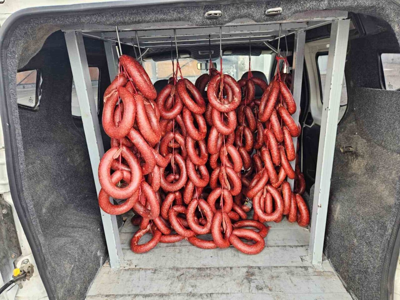 Hatay’da jandarma, Erzin’deki bir denetim sırasında 120 kilogram menşei belirsiz