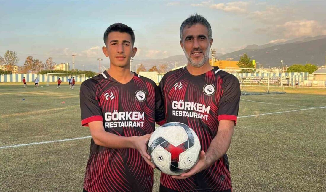 Hatay'da 42 yaşındaki Hayrettin Aykut, 16 yaşındaki oğlu Enes Aykut