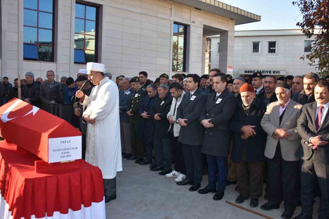 Askerlik hizmeti sırasında rahatsızlanarak hayatını kaybeden Piyade Er Yusuf Gönlüaçık,