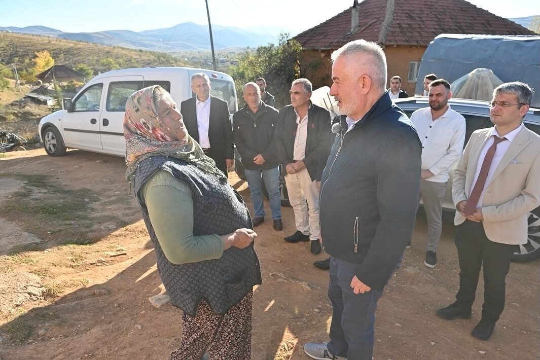 Isparta Belediye Başkanı Şükrü Başdeğirmen, Yalvaç'taki Mısırlı köyünde yaşayan Yıldız