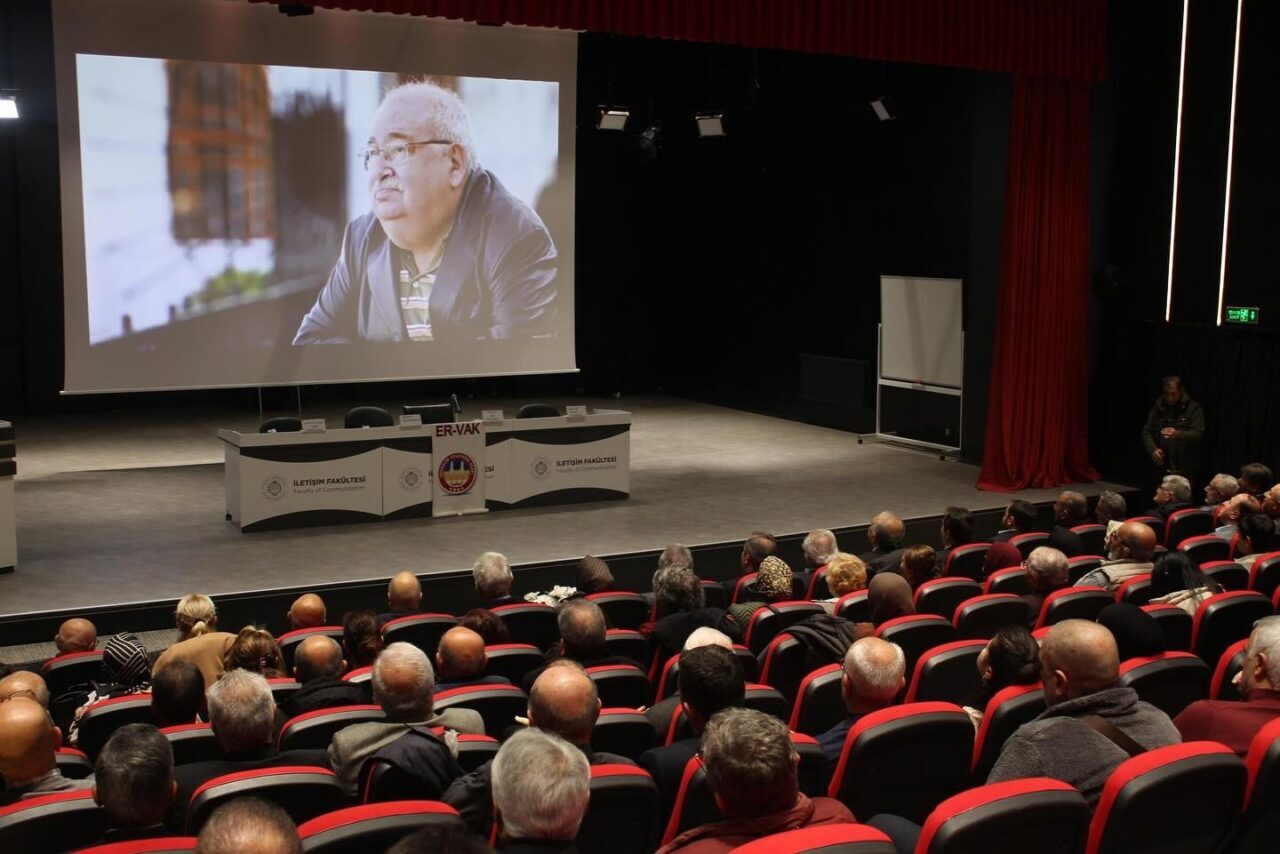 Erzurum'da, Hasan Pulur'u anmak için "Olayların ve İnsanların Peşinde Bir