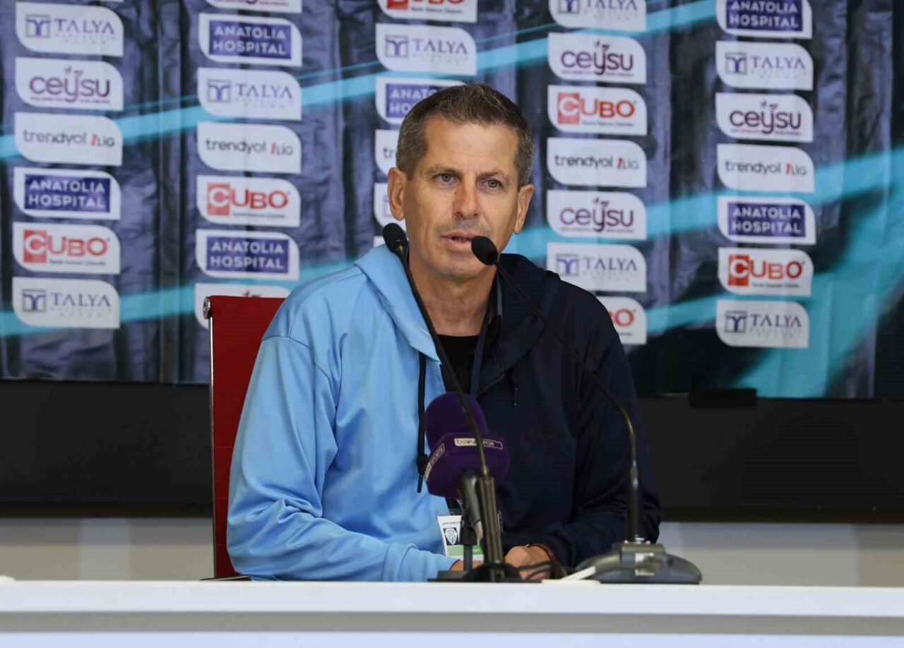 Adana Demirspor, Trendyol 1. Lig'de Serik Spor'a 4-0 yenildi. Maç