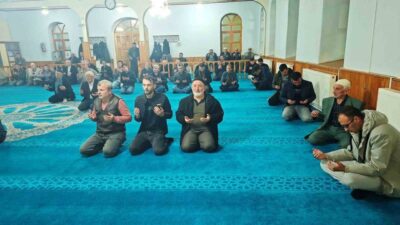 Kütahya’nın Hisarcık ilçesinde 24 Kasım Öğretmenler Günü dolayısıyla düzenlenen mevlit