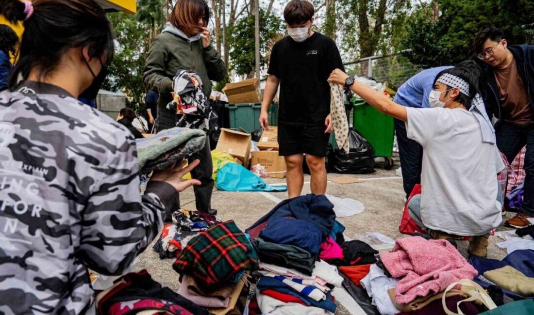 Hong Kong’daki Gökdelen Yangınında Can Kaybı 65’e Yükseldi, Yangın Sonrası Çalışmalar Devam Ediyor Hong Kong'daki "Wang Fuk Court" gökdeleninde çıkan yangında can kaybı