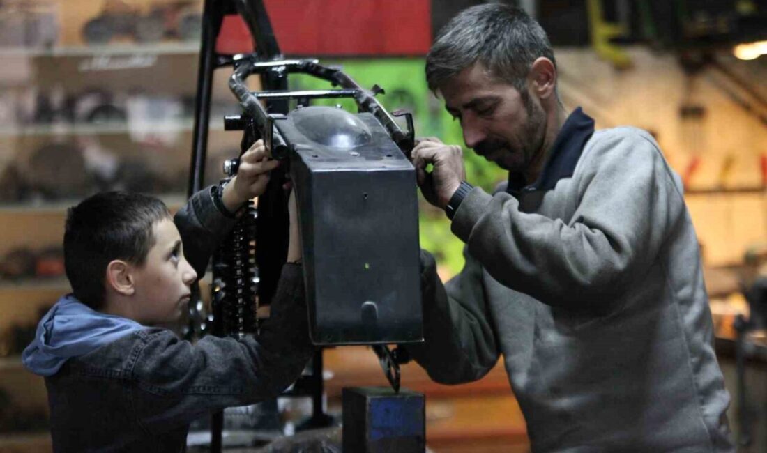Klasik Jawa Motosikletler Konya’da İsa Usta’nın Atölyesinde Yeniden Hayat Buluyor Konya'da motosiklet tamircisi İsa Yeniçağ, atıl durumdaki klasik Jawa motosikletleri