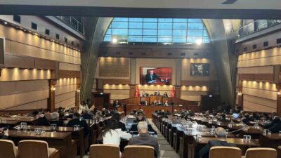 İstanbul Büyükşehir Belediyesi AK Parti Grup Sözcüsü Murat Türkyılmaz, 3,900