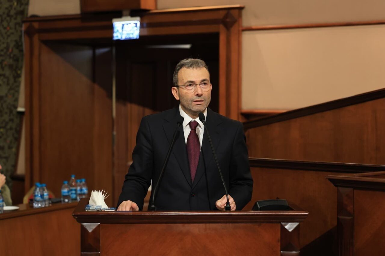 Pendik Belediye Başkanı Ahmet Cin, İBB Meclisi'nde CHP'li yönetimi yolsuzluk