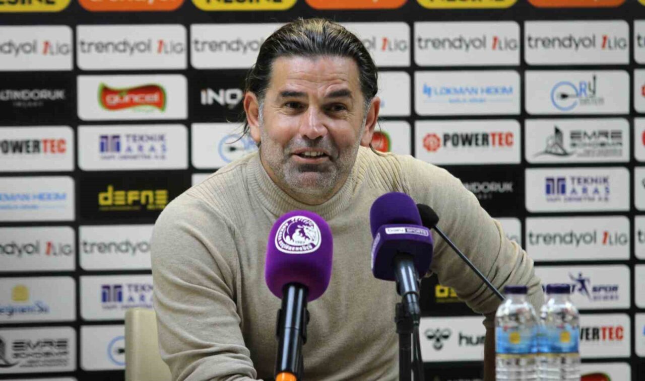 Iğdır FK'nın Teknik Direktörü İbrahim Üzülmez, Ankara Keçiörengücü'ne karşı elde