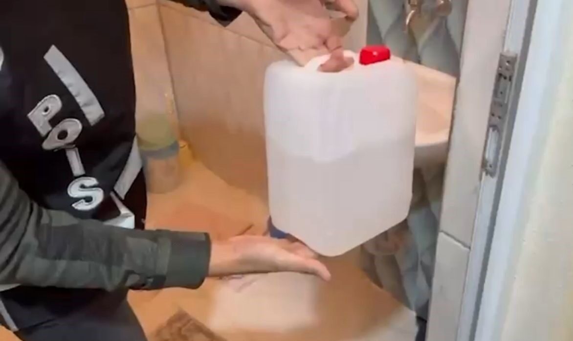 Iğdır'da düzenlenen operasyonda, İl Emniyet Müdürlüğü ekipleri kaçakçılığa karşı önemli