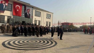 Iğdır, düşman işgalinden kurtuluşunun 105. yılını çeşitli etkinliklerle kutladı. Tören,