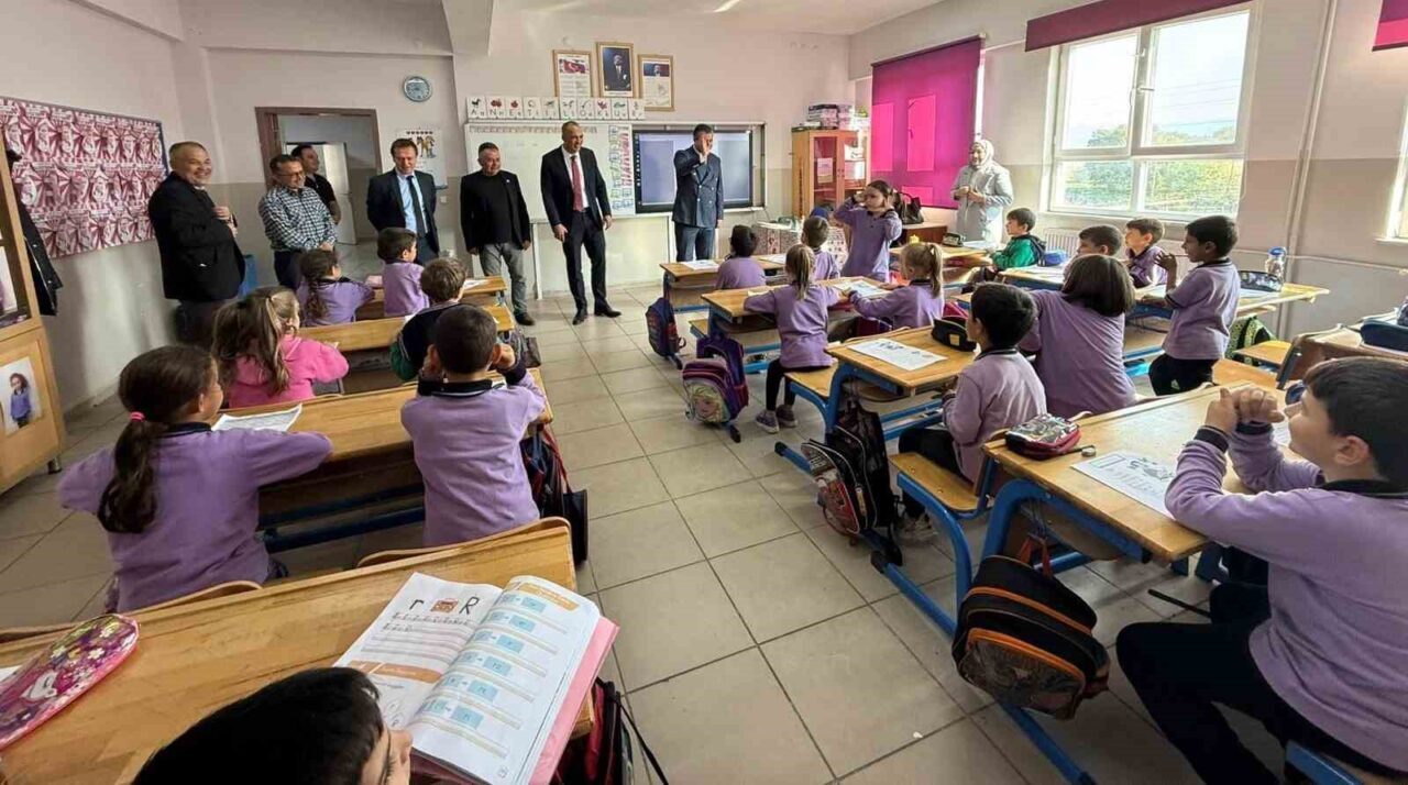 Kütahya'nın Gediz ilçesinde, Gediz Belediyesi ve İlçe Milli Eğitim Müdürlüğü