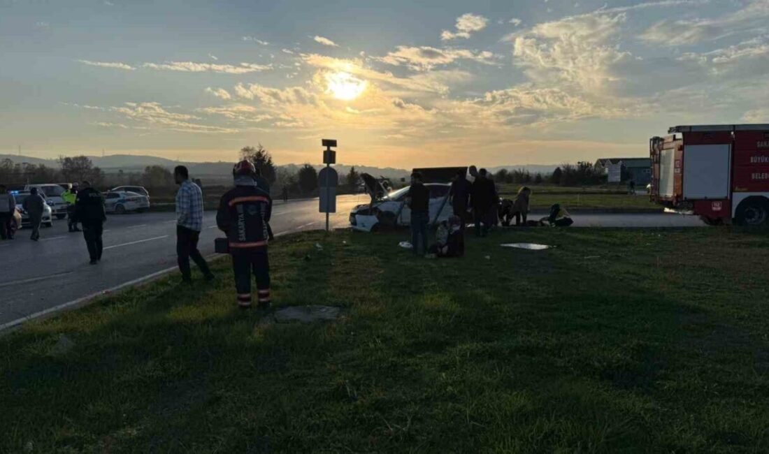 Sakarya'nın Kaynarca ilçesinde iki otomobilin çarpışması sonucu 6 kişi yaralandı.