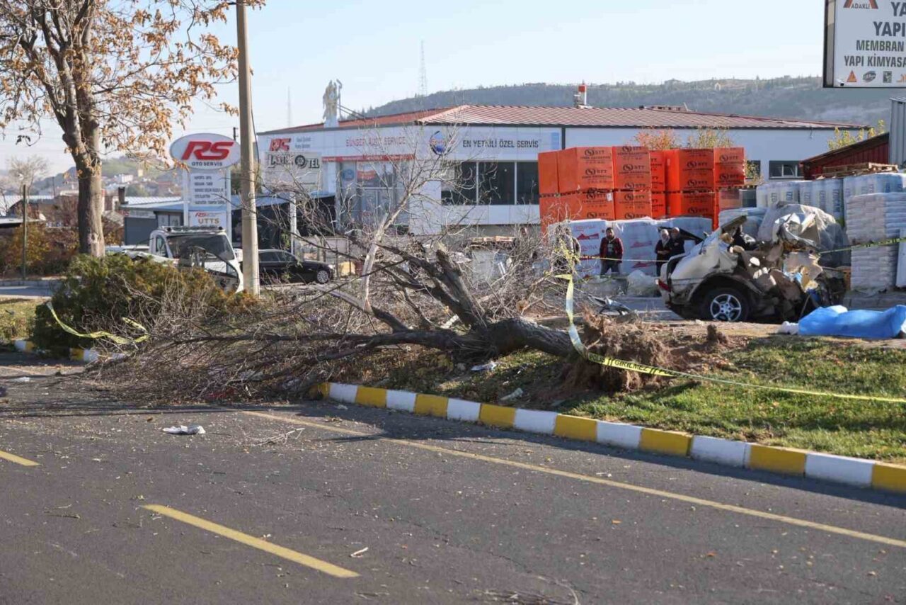 Nevşehir'de meydana gelen trafik kazasında, 15 yaşındaki Vahdi Batın Ş.