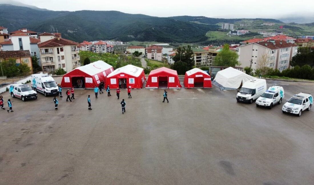 Karabük İl Sağlık Müdürlüğü, UMKE ile sahra hastanesi kapasitesini artırarak