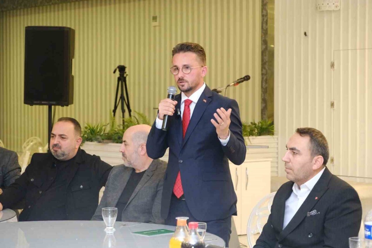 İnegöl Marangozlar ve Mobilyacılar Odası'nda başkan adayı Yasin Altuntepe, ocak