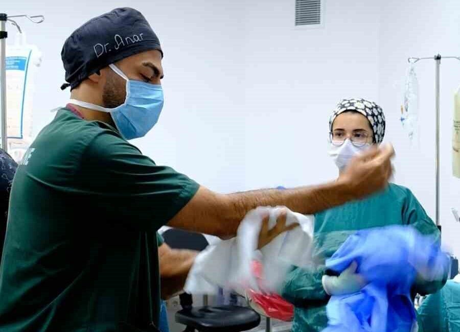 Opr. Dr. Anar Panahli, Samsun Büyük Anadolu Kocaeli Darıca Hastanesi'nde,