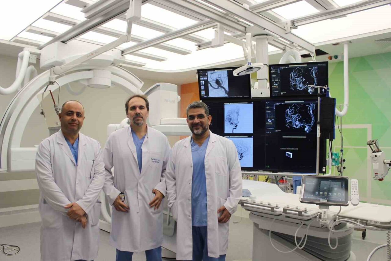 Türk hekimleri, yurt dışından gelen uzmanlara eğitim vererek uluslararası bir