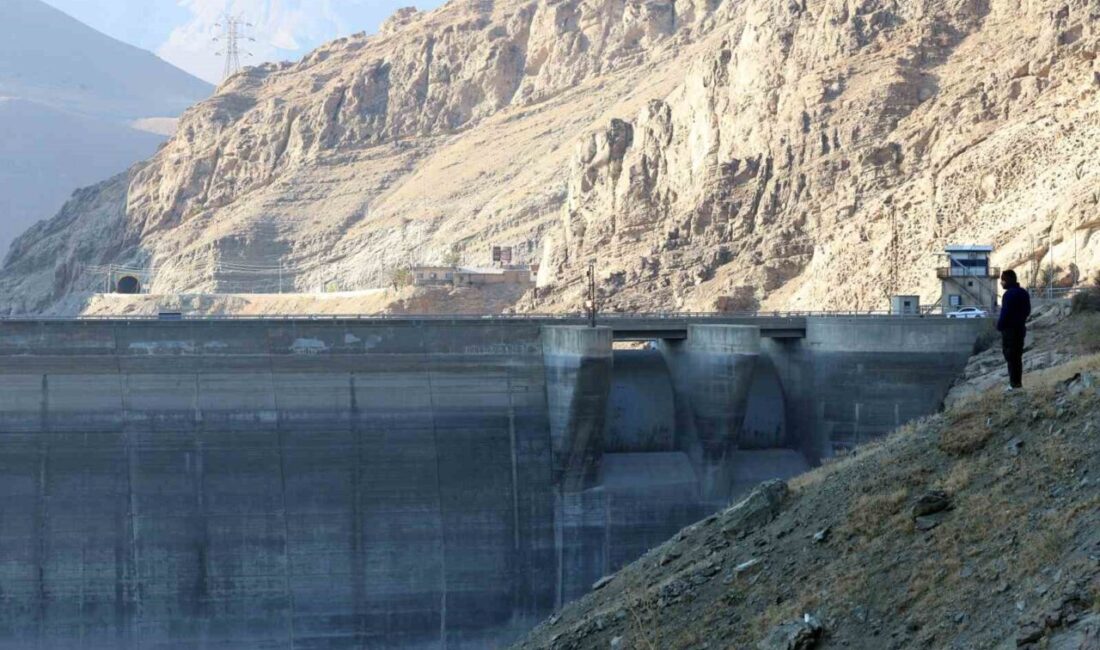 İran, Urmiye Gölü Havzası’nda Kuraklıkla Mücadele İçin Bulut Tohumlama Operasyonlarına Başladı İran, 60 yılın en ağır kuraklığıyla mücadele etmek için Urmiye