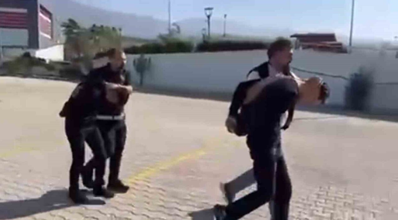 Hatay’ın İskenderun ilçesinde hırsızlık ve mala zarar verme tehdidi nedeniyle