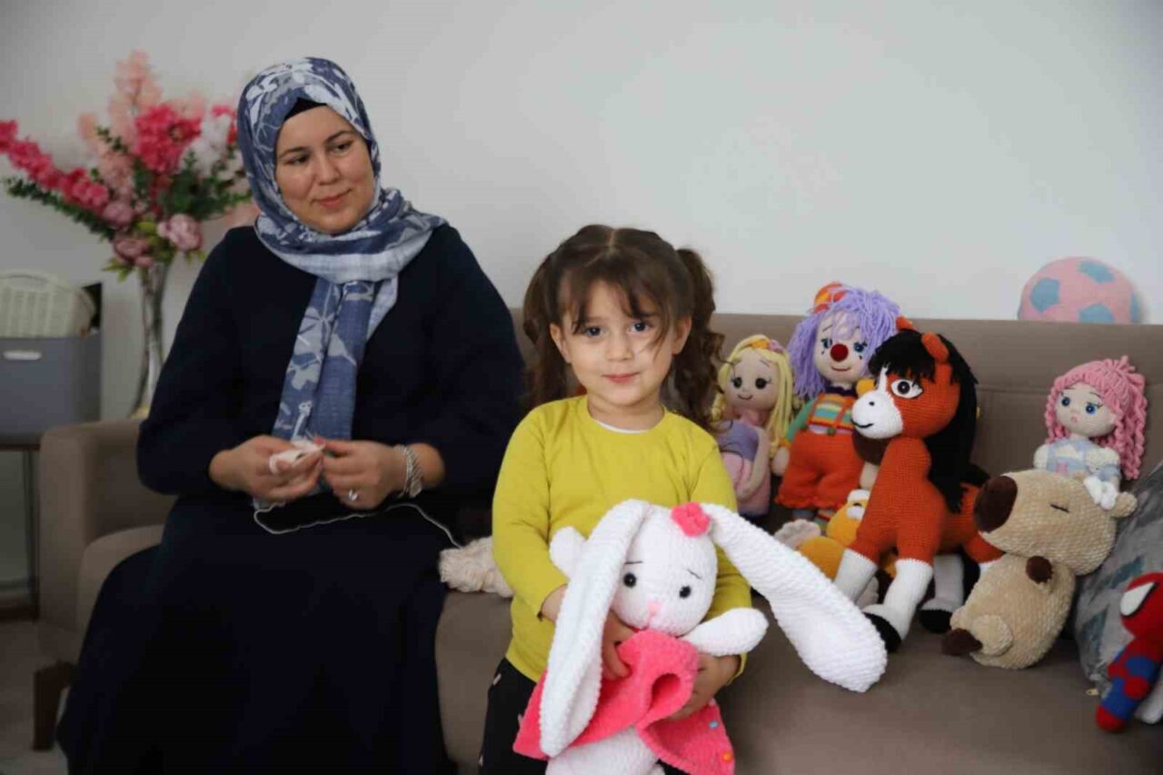 Gaziantep'te 34 yaşındaki Ayşe Çalışkan, 9 yıl önce sağlıklı oyuncaklar