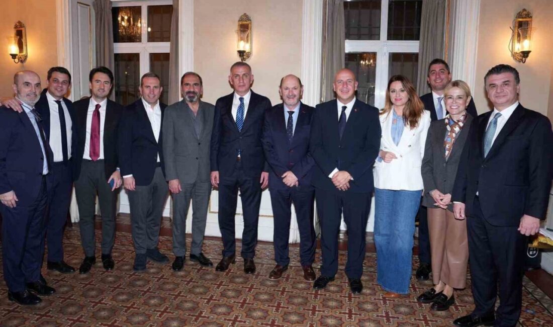 A Milli Takım, İspanya ile Yapacağı Maç Öncesi Sevilla’da Resmi Yemek Düzenledi A Milli Futbol Takımı, 2026 FIFA Dünya Kupası Elemeleri E