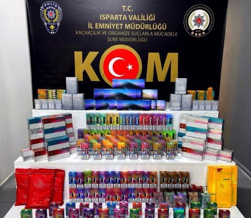 Isparta’da Kaçak Tütün Ürünlerine Yönelik Operasyonda Yüzlerce Ürün Ele Geçirildi